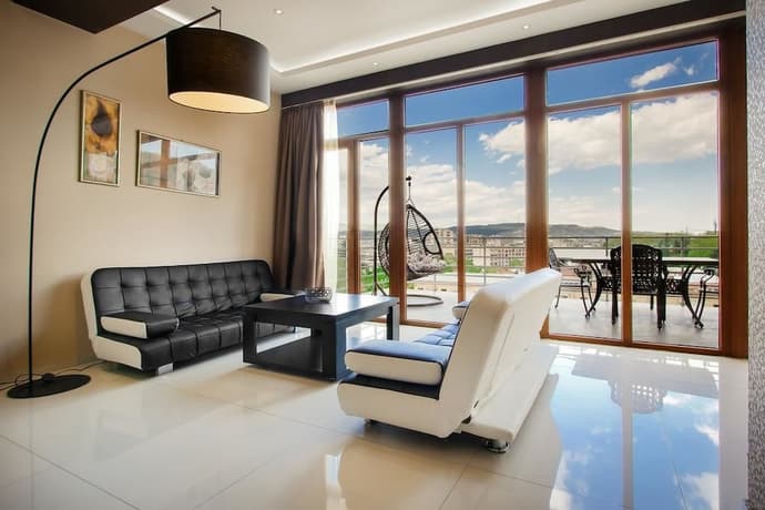 Orion Tbilisi, Primary image