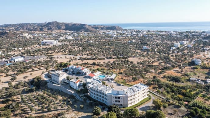 Hillside Studios & Apartments, Primary image