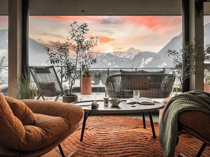 Hotel Sieghard, Primary image