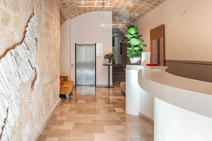 Palazzo Indelli, Reception