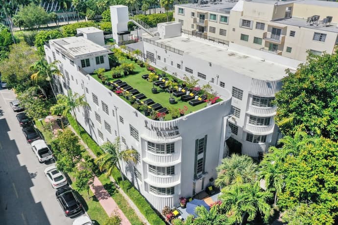 Lincoln Arms Suites, Primary image