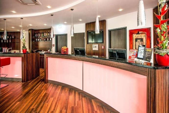 PLAZA Premium Berlin Kurfürstendamm, Lobby