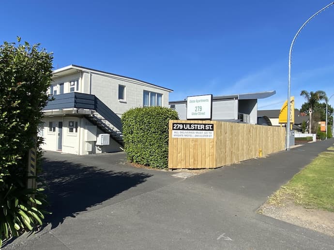 Ulster Apartments, Primary image