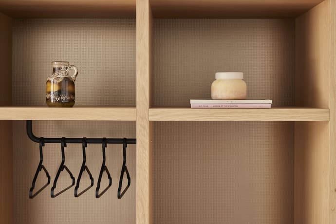 Beckett Locke, Primary image