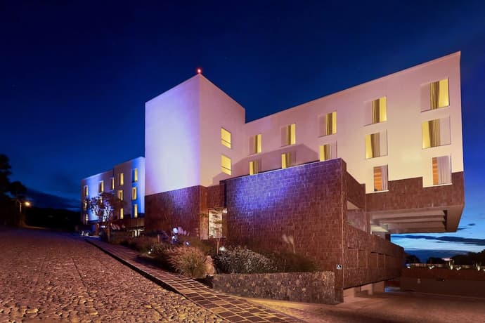 Albor San Miguel de Allende, Tapestry Collection by Hilton, Primary image