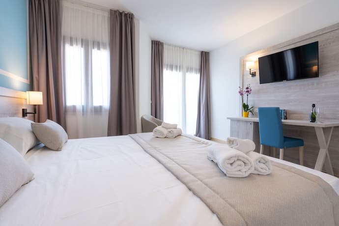 Red Sun Village, Primary image