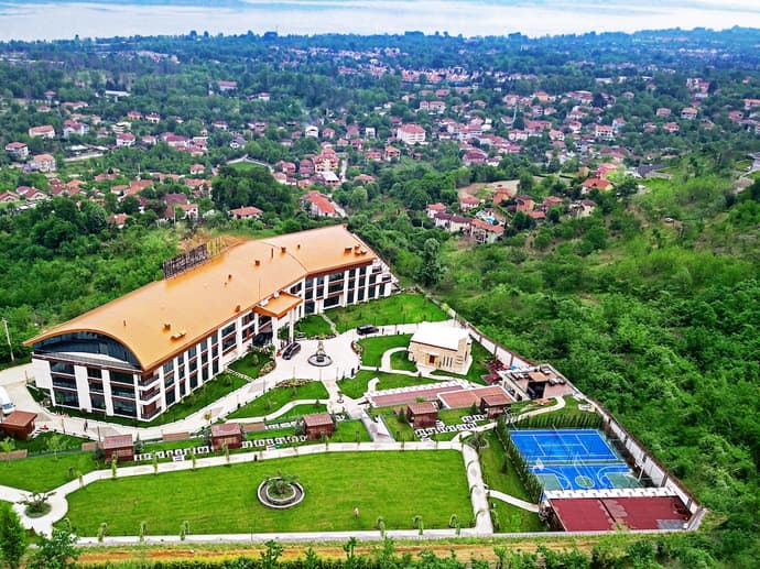 Cabir Deluxe Hotel, Primary image