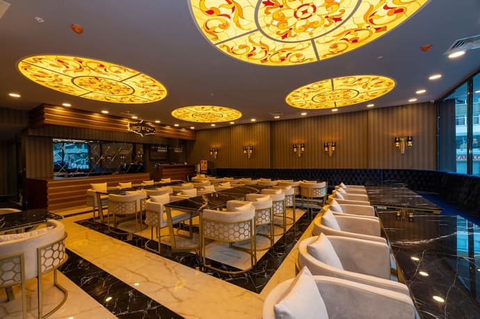 New Emin Hotel, Primary image