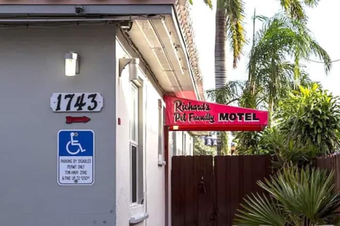 Richard's Pet Friendly Motel, Reception