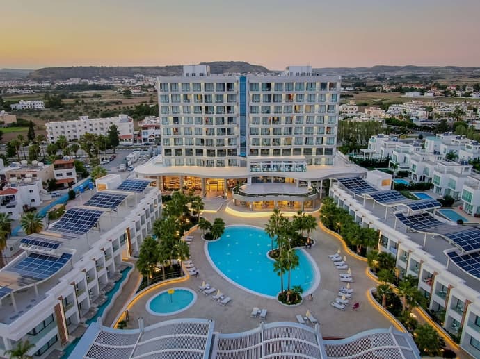 Radisson Beach Resort Larnaca, Primary image