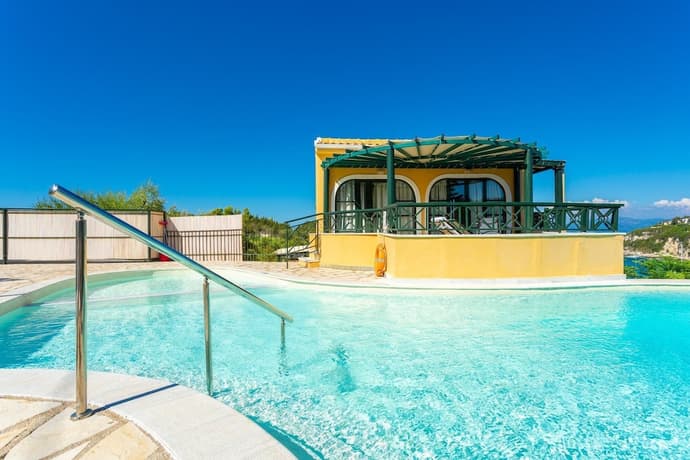 Thanasis Large Private Pool Walk to Beach Sea Views A C - 265, Room