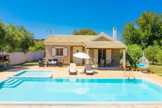 Villa Popi Large Private Pool Walk to Beach A C Wifi - 2820, Primary image