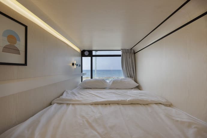 The O Pod Hotel, Room