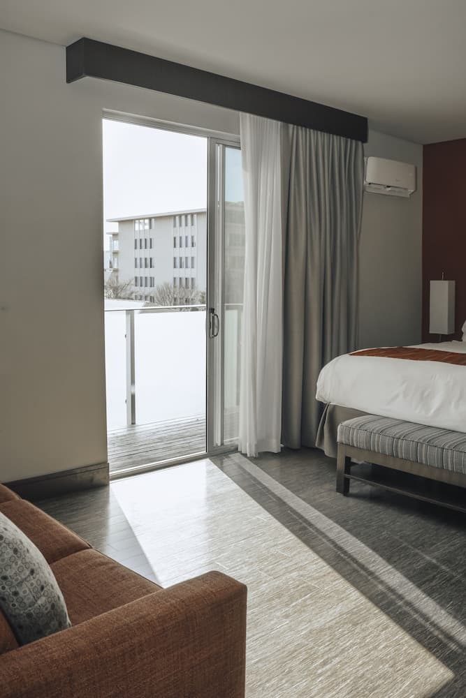 SIRTAJ - Beverly Hills, Primary image