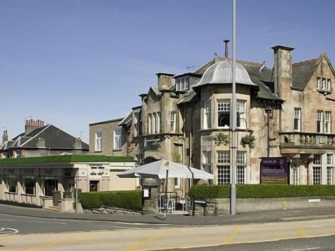 The Orchard Park Hotel, Primary image