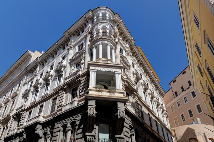 Dharma Luxury Hotel, Primary image