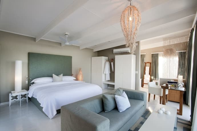 White Pearl Resorts, Primary image