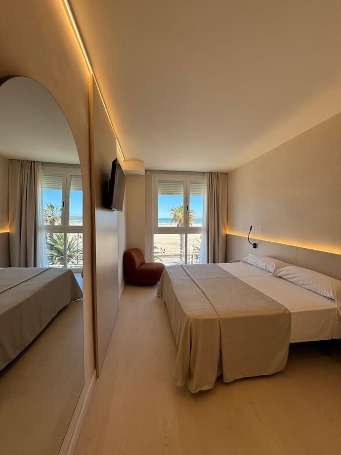 Hotel El Globo, Primary image