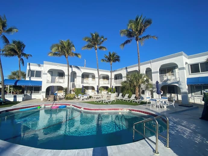 Coral Key Inn, Primary image