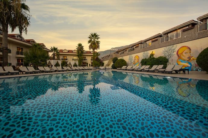 Han Deluxe Hotel, Primary image