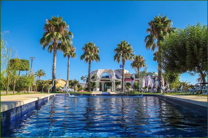 Grand Hotel Paclà, Primary image