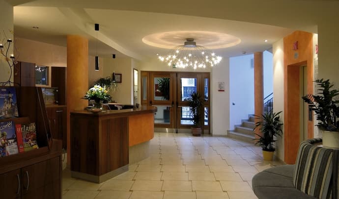 Hotel Millanderhof, Reception