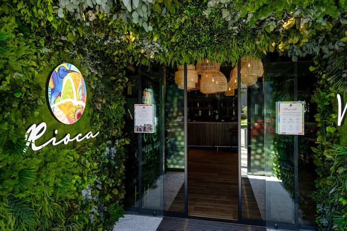 Rioca Munich Posto 3, Interior entrance