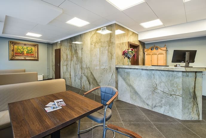 City Yard Inn Hotel, Reception