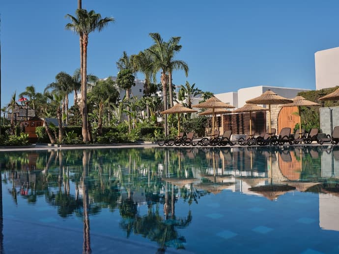 Atlantica Oasis, Primary image