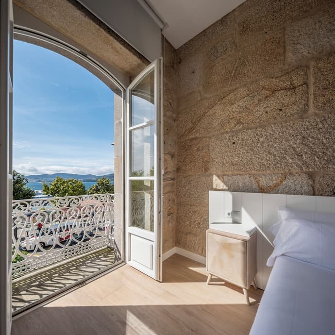 Bow Homes by Como en Casa, Primary image