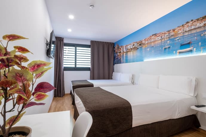 Hotel BestPrice Girona, Primary image