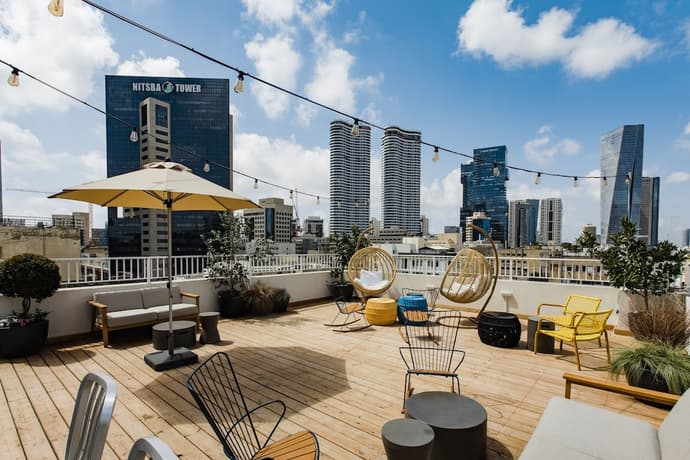 Domus Metro Hotel, Primary image