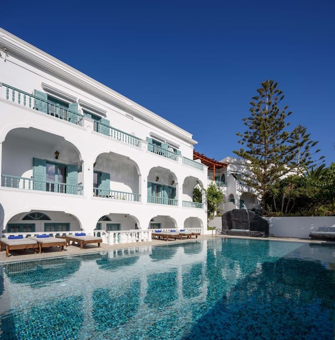 Armonia, Primary image