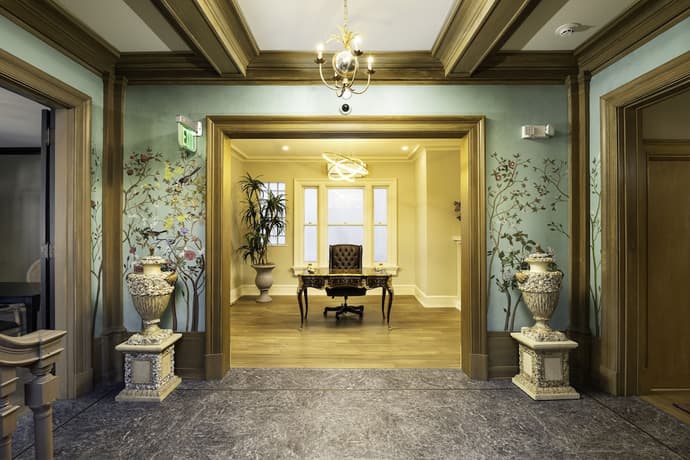 The Edward Hotel, Primary image