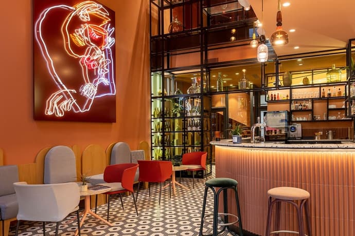 Hotel De Cambis, Primary image