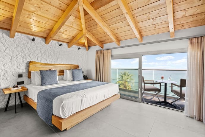 Emily's Luxury Suites, Primary image