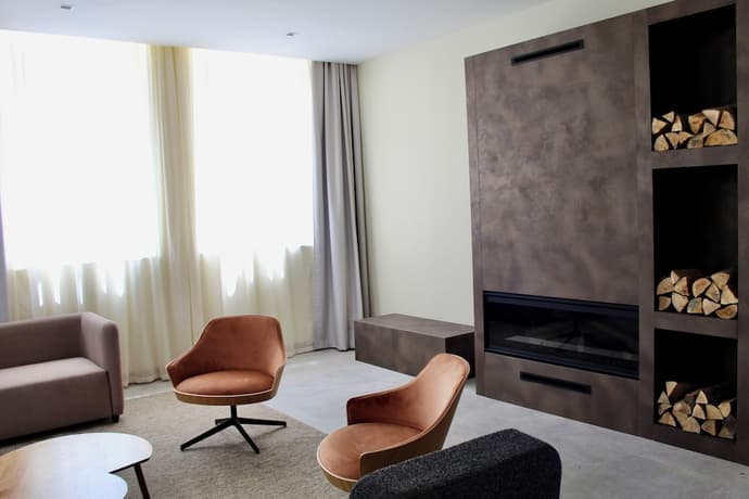 Hotel Mondragón, Primary image