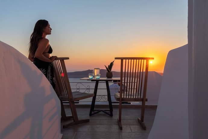 La Maltese Estate, Primary image