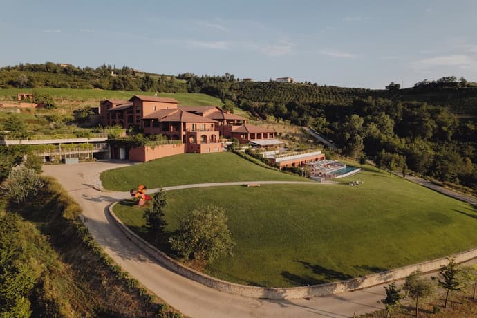 Casa di Langa, Primary image