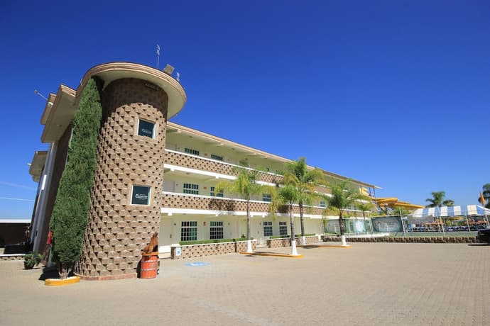 Hotel Splash Inn, Primary image