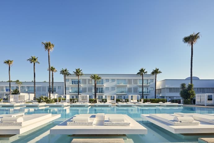 So White Club Resort, Primary image