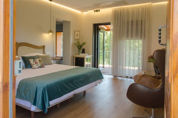 Quinta do Caminho, Primary image