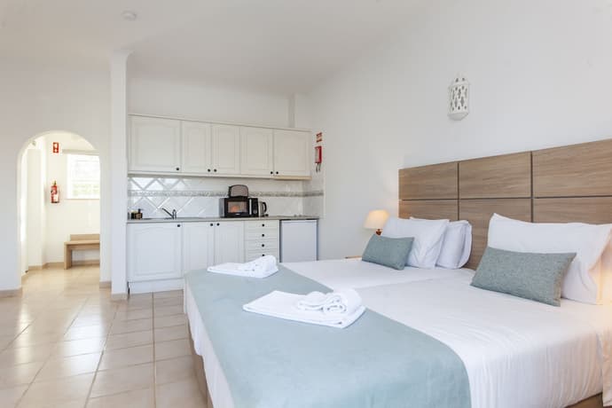 Atalaia Sol, Primary image