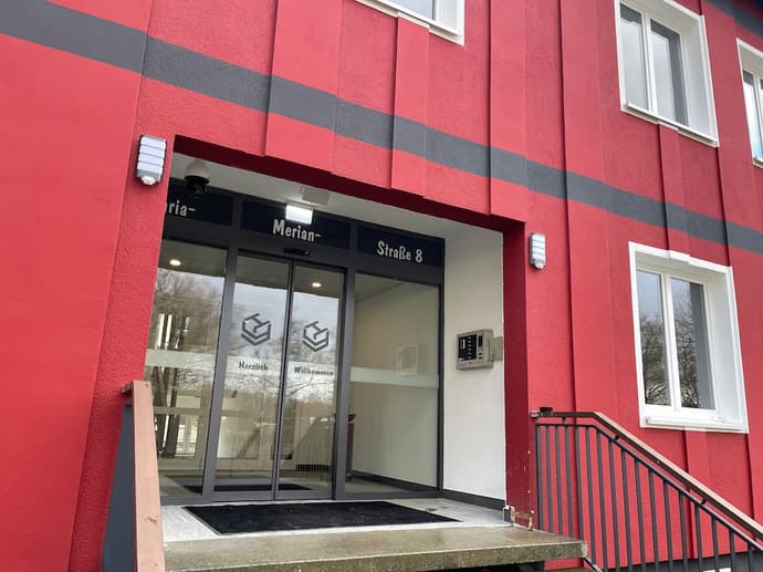 Yebs Hotel, Primary image