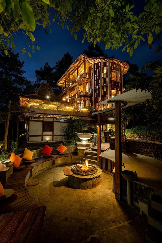 TIRA VILAGNA SUITES & SPA, Primary image