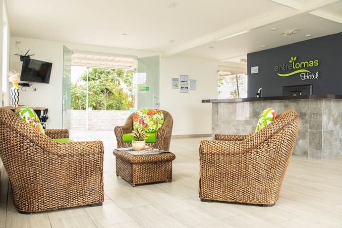 Hotel Entre Lomas, Reception