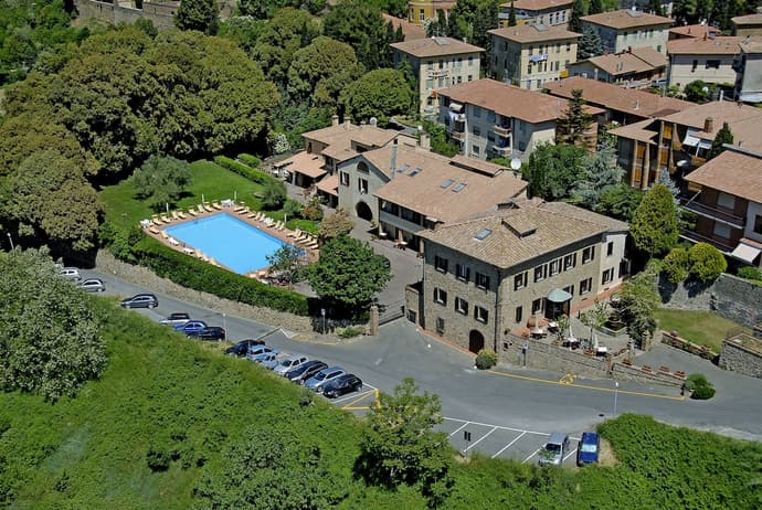 Villa Nencini, Primary image
