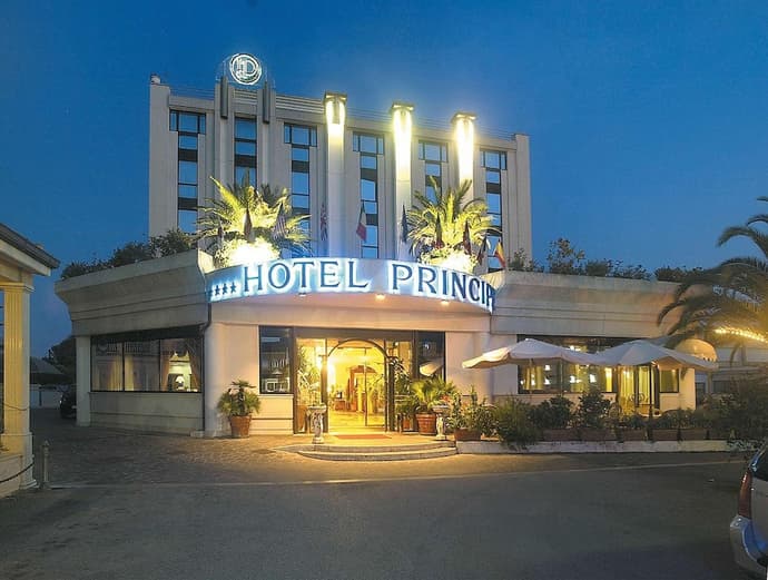 Hotel Principe, Primary image