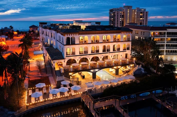 The Hotel Zamora, Primary image