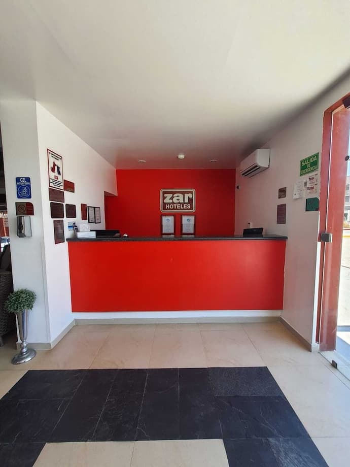 Hotel Zar La Paz, Reception